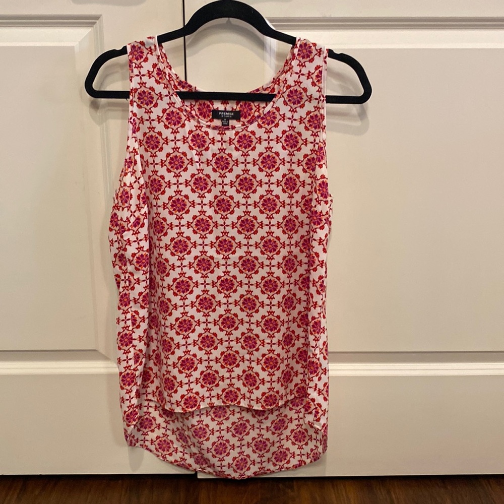 Sleeveless Women’s Blouse
